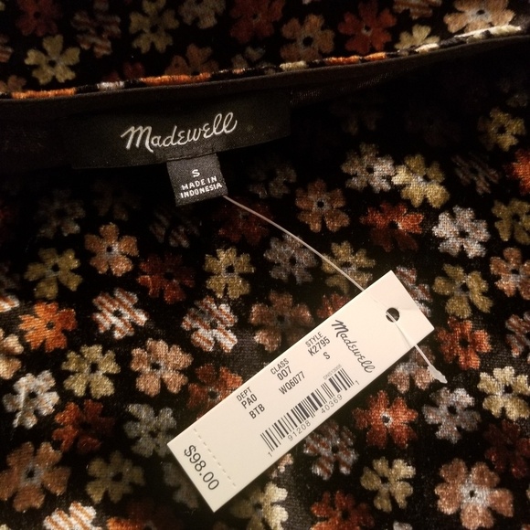 Madewell Velvet tulip sleeve ruffle top size small - Picture 5 of 7